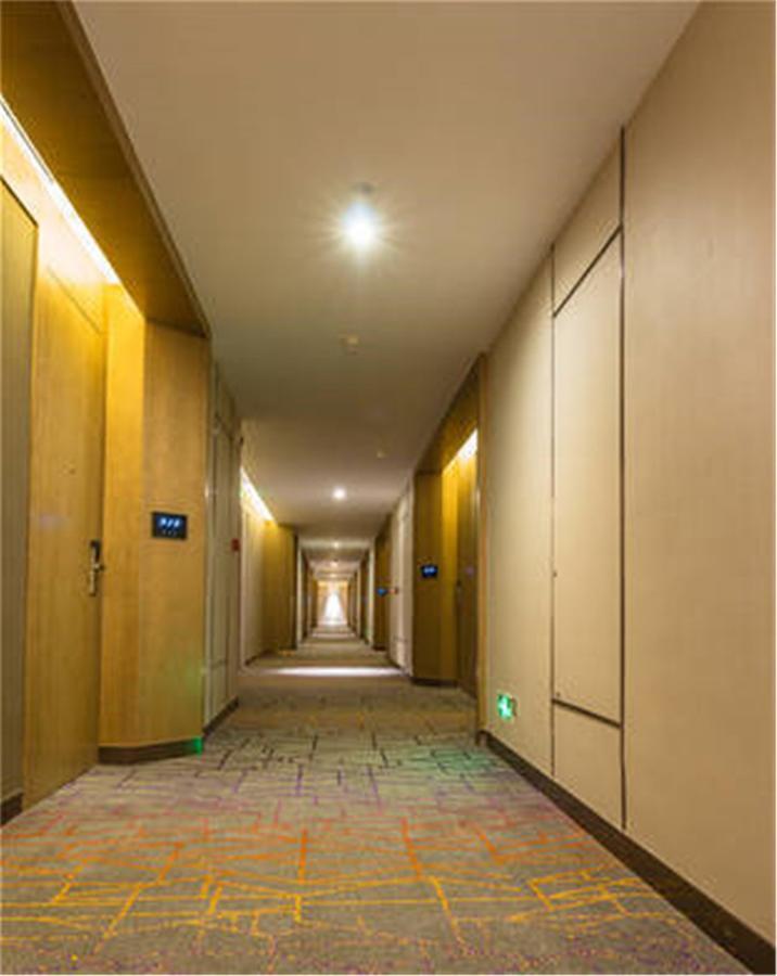 เดอะ ซัมมิท โฮเต็ล จงชาน Hotel จงซาน ภายนอก รูปภาพ